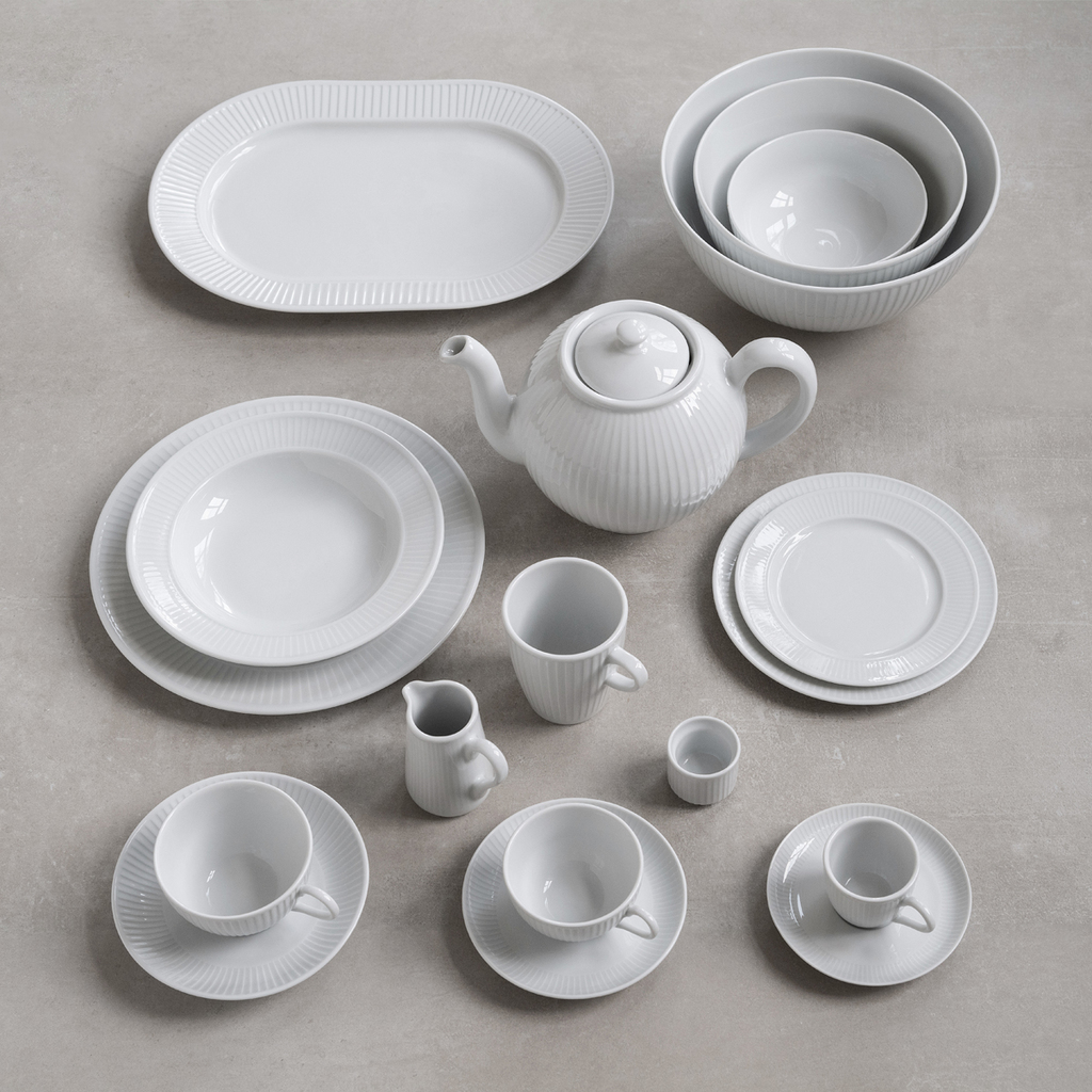 Pillivuyt Plissé Teetasse mit Untertasse - 2 Pillivuyt Plissé Teetasse mit Untertasse - 2