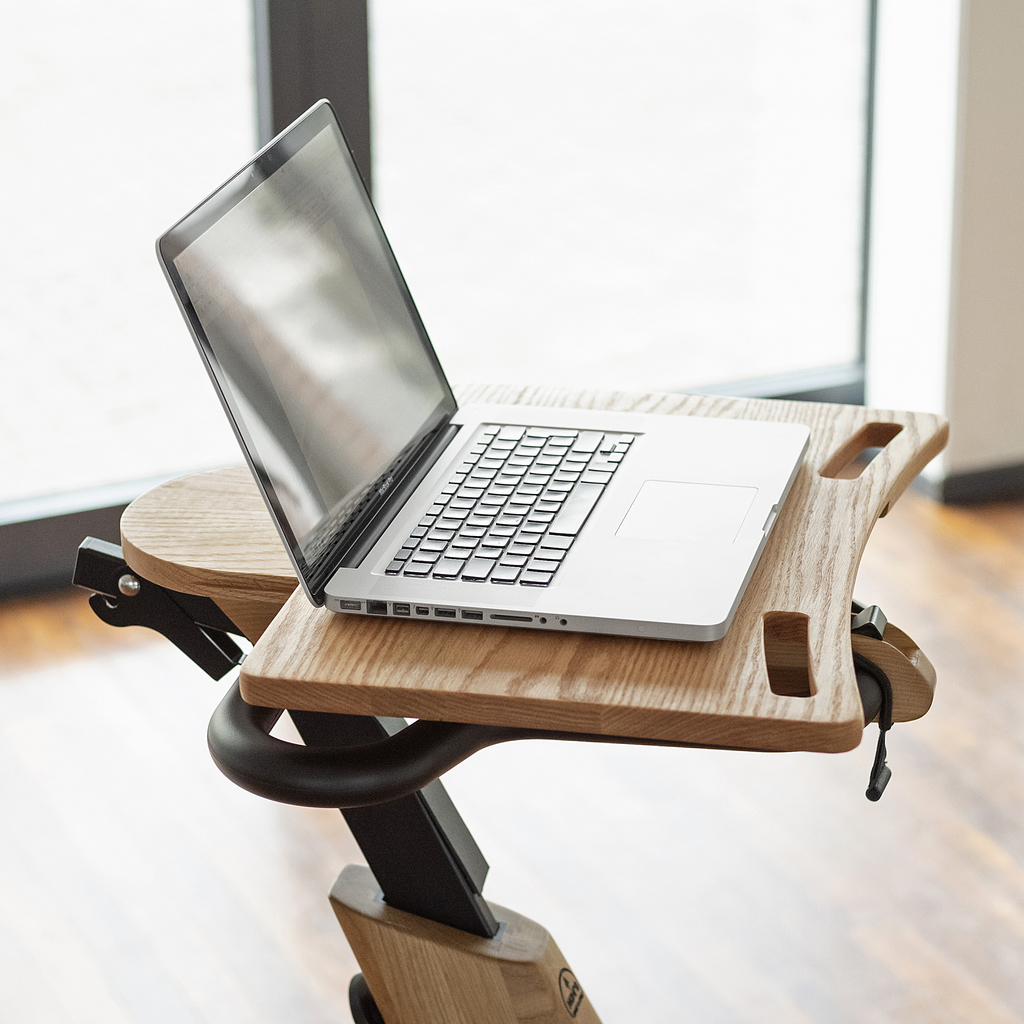 Laptop-Ablage aus Eichenholz (Zusatzartikel für NOHrD Bike) Laptop-Ablage aus Eichenholz (Zusatzartikel für NOHrD Bike)