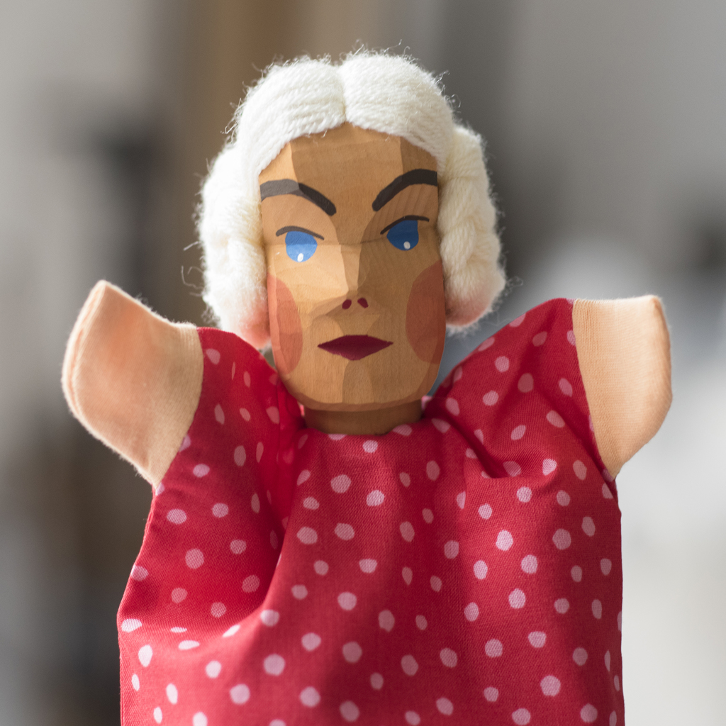 Sievers-Hahn Handpuppe Gretel