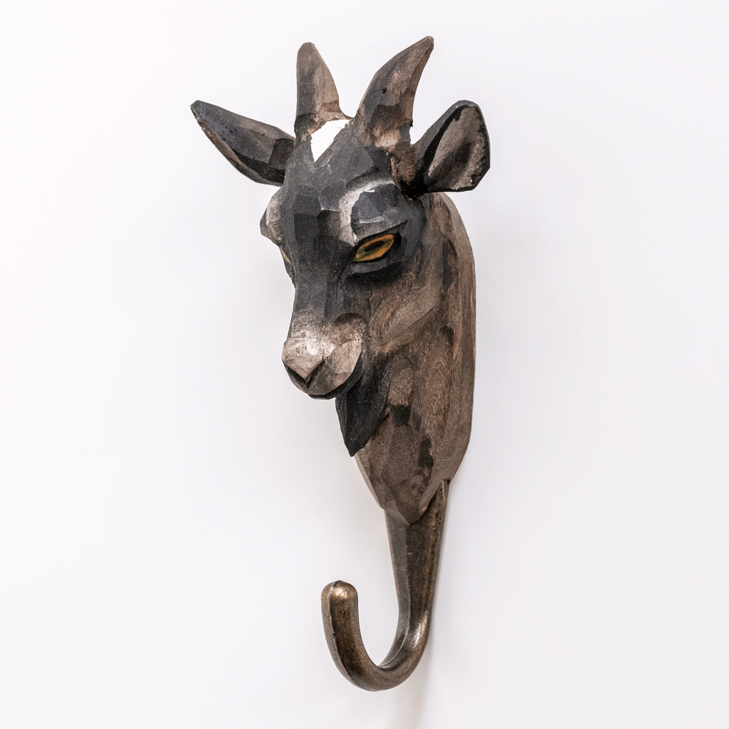 Handgeschnitzter Kleiderhaken Ziege Handgeschnitzter Kleiderhaken Ziege