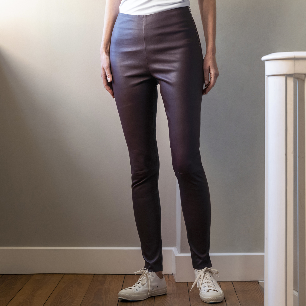 Depeche Lederhose Stretchleder Violett Gr. 42 Depeche Lederhose Stretchleder Violett Gr. 42