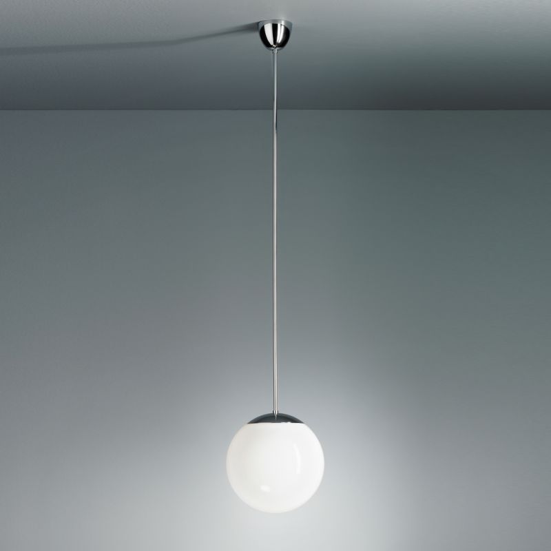 Tecnolumen Pendelleuchte mit Opalkugel HL 99