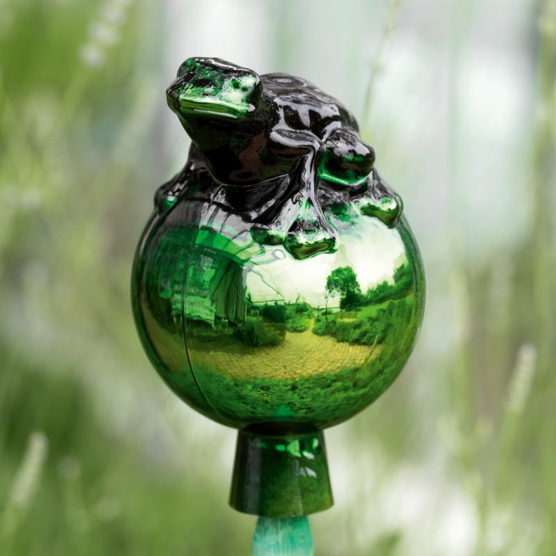 Lauschaer Rosenkugel Grüner Frosch