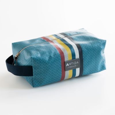 Waschzeugtasche Chevron von Artiga Klein Blau