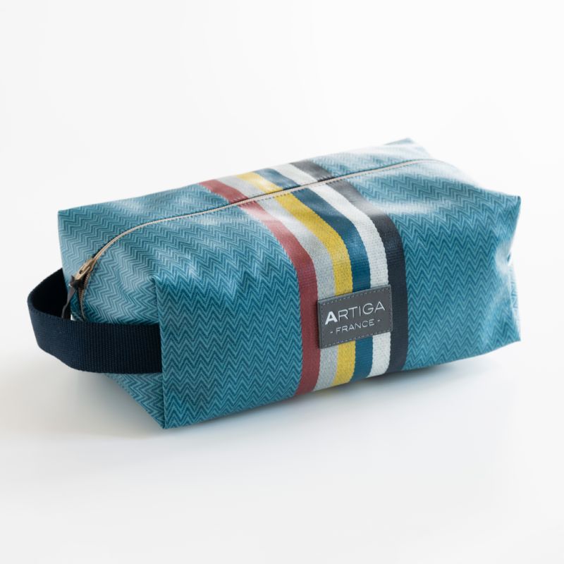 Waschzeugtasche Chevron von Artiga Klein Blau