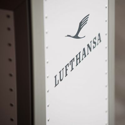 Lufthansa Cocktail Trolley - 4