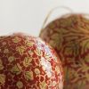 6 Papiermaché Christbaumkugeln Udhampur Rot und Gold - 3