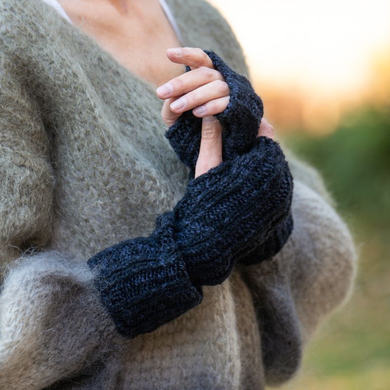 Koharu-Pulswärmer aus Seide Navy - 3