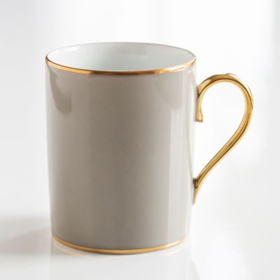 Porcelaine de Limoges Becher mit Golddekor Perlgrau