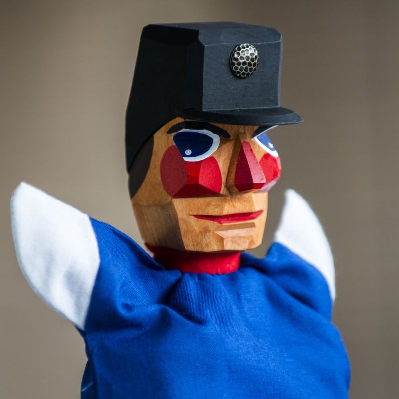 Sievers-Hahn Handpuppe Schutzmann