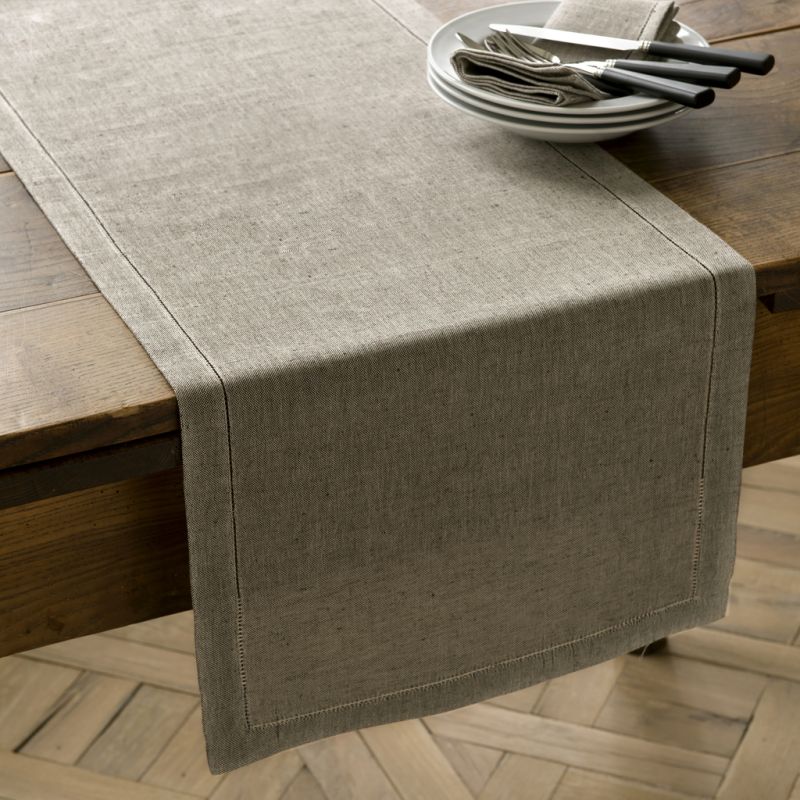 Busatti Tischläufer 40 x 140 cm Taupe