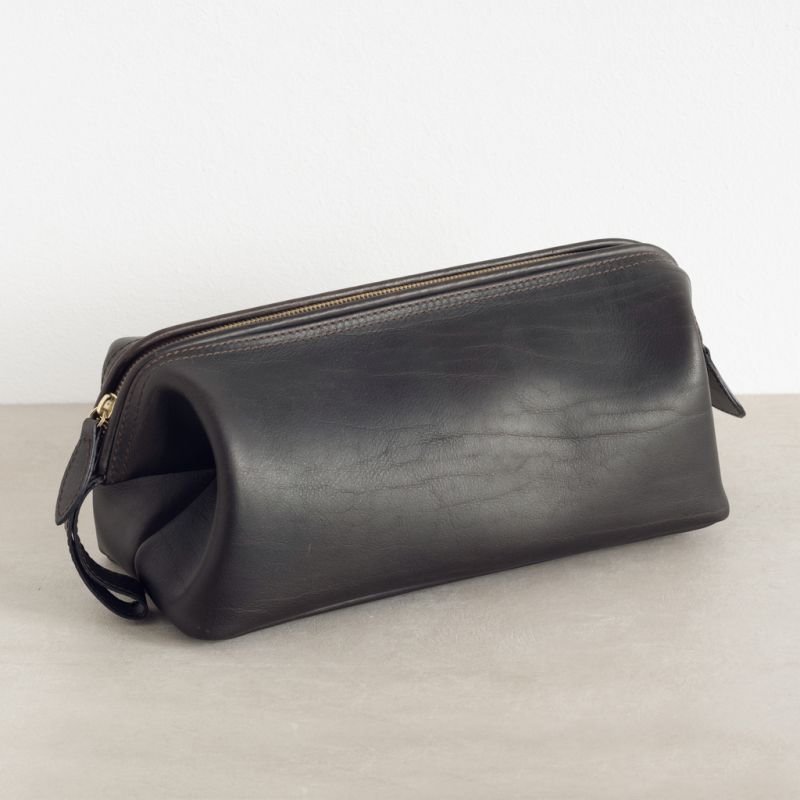Hammann Riesen-Kulturtasche aus Stierleder Dunkelbraun